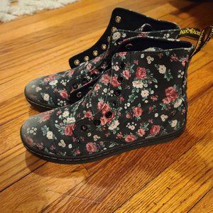 Dr. Martens Women's Hackney Lace-Up Sneaker Boots 7